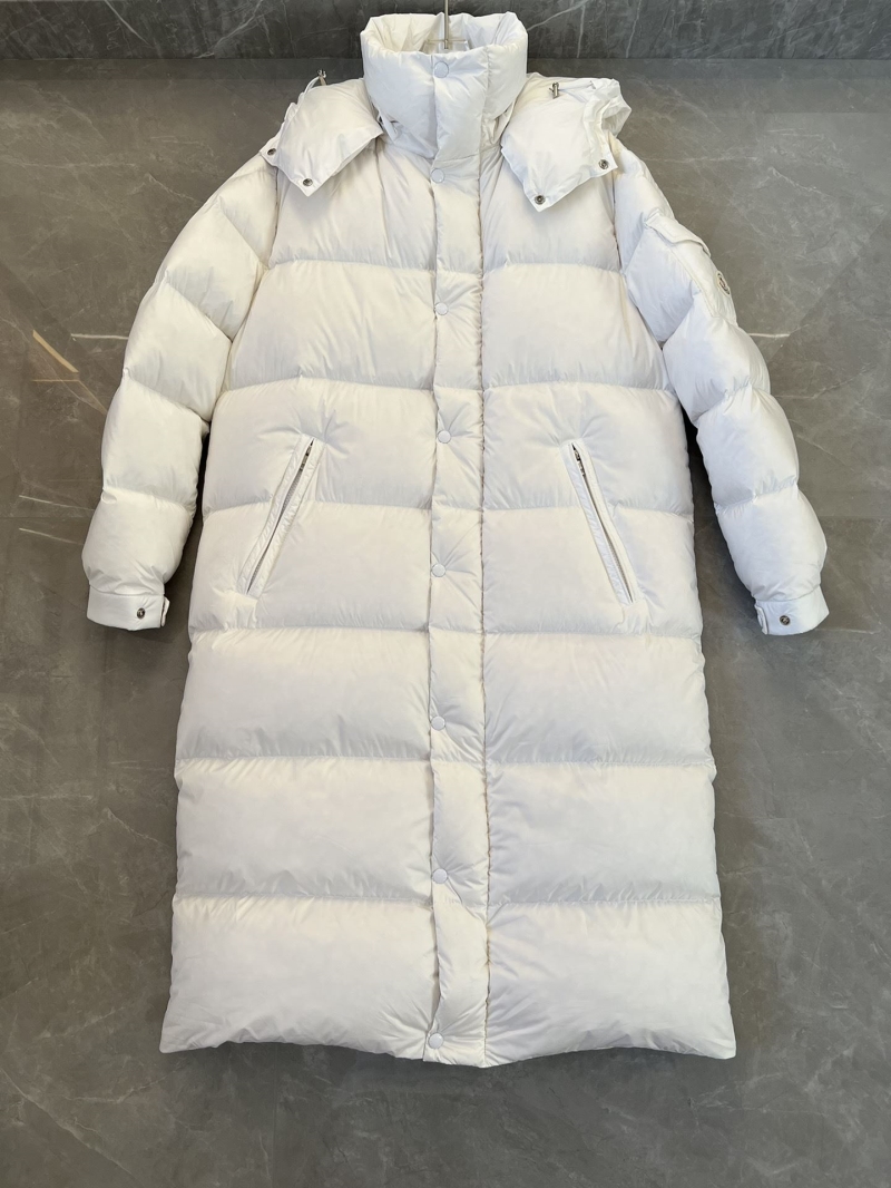 G*u*i down coat
